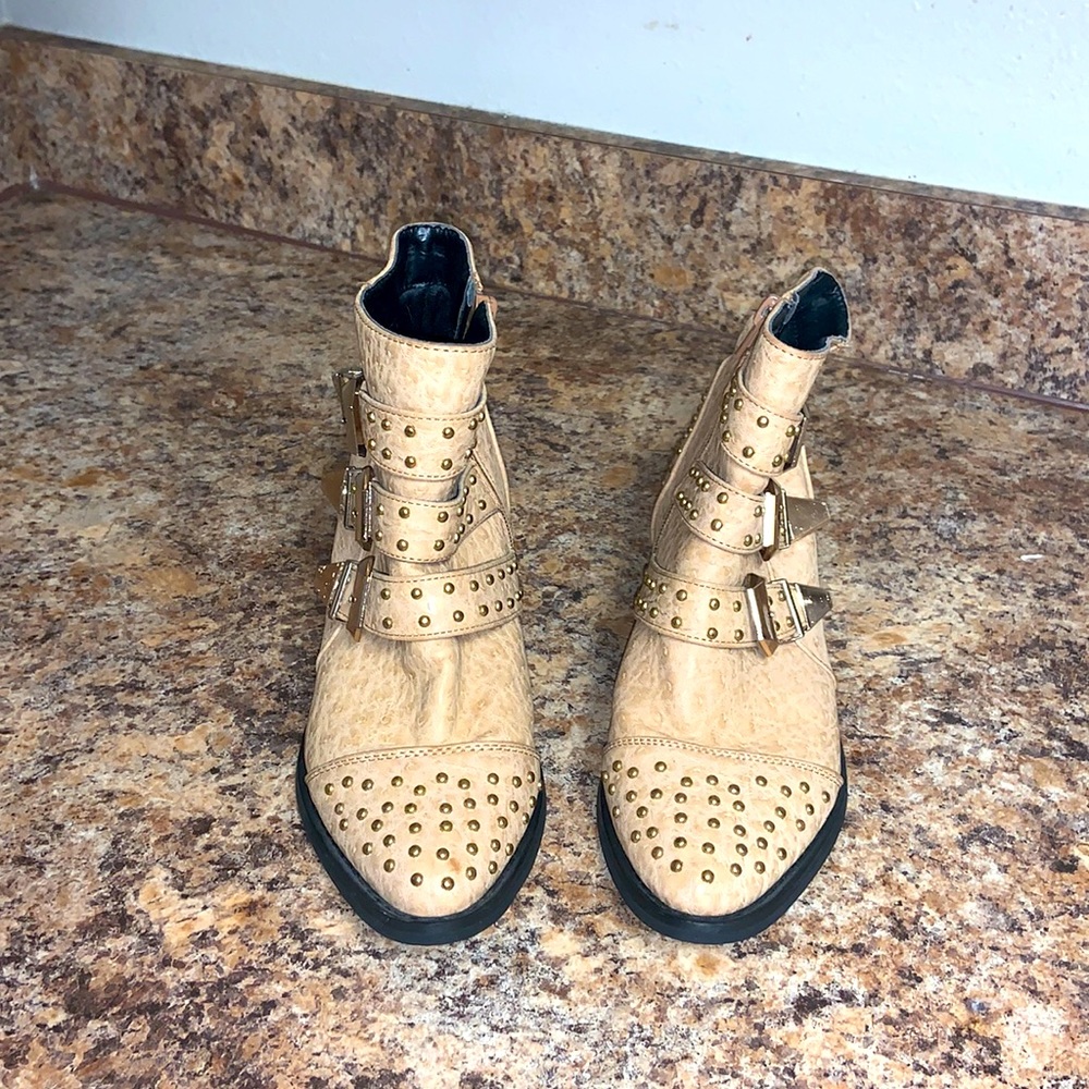 Shoe republic LA boots